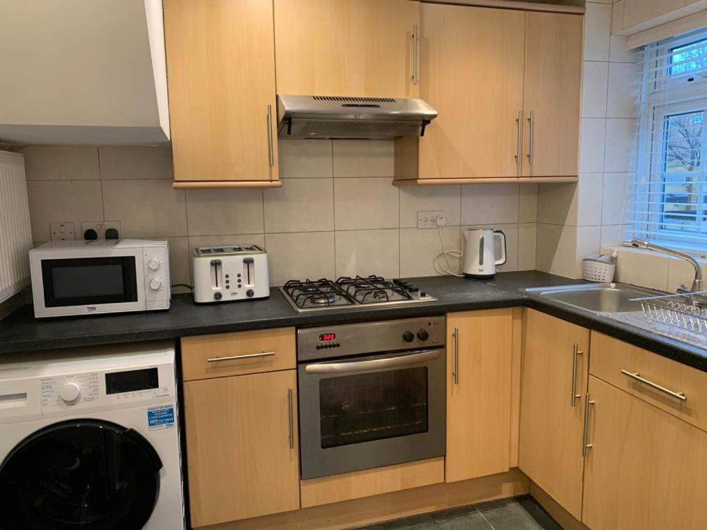 Ttsa- Essential 1 Bedroom Balham-free Parking Apartamento Londres